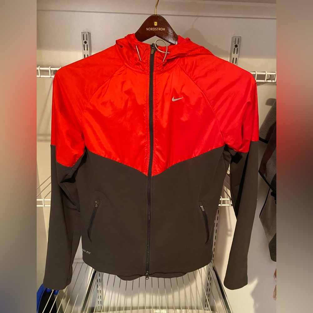 Nike Dry-Fit Wind Breaker Jacket